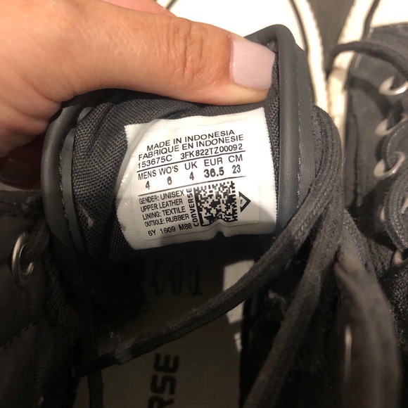 Converse Hi Tops - Picture 4 of 5